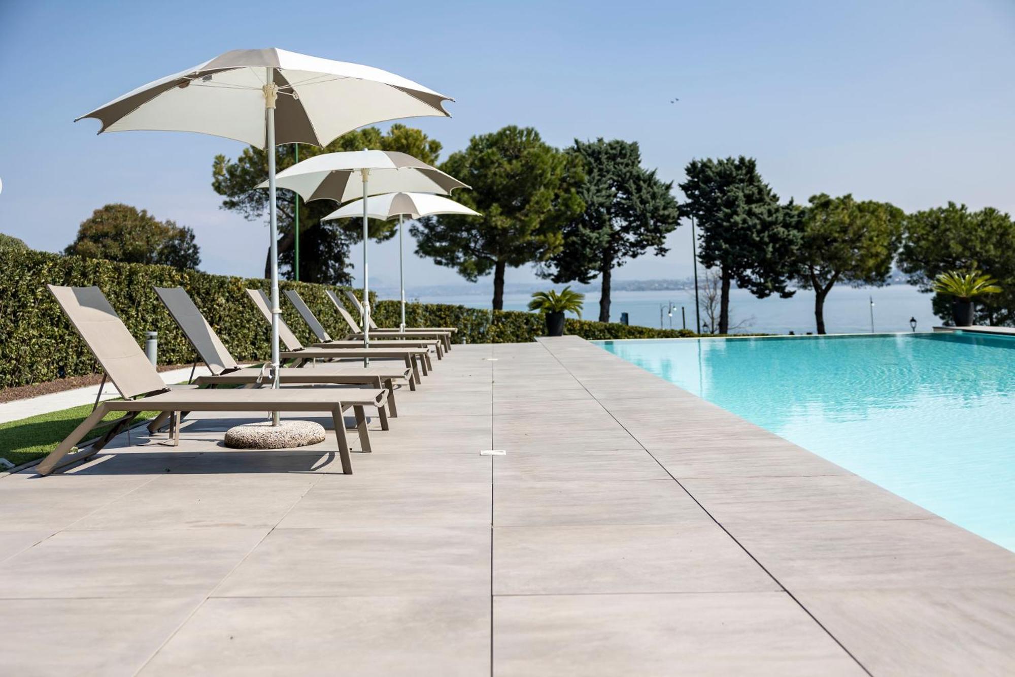 Vision Hotel Peschiera del Garda Exterior foto